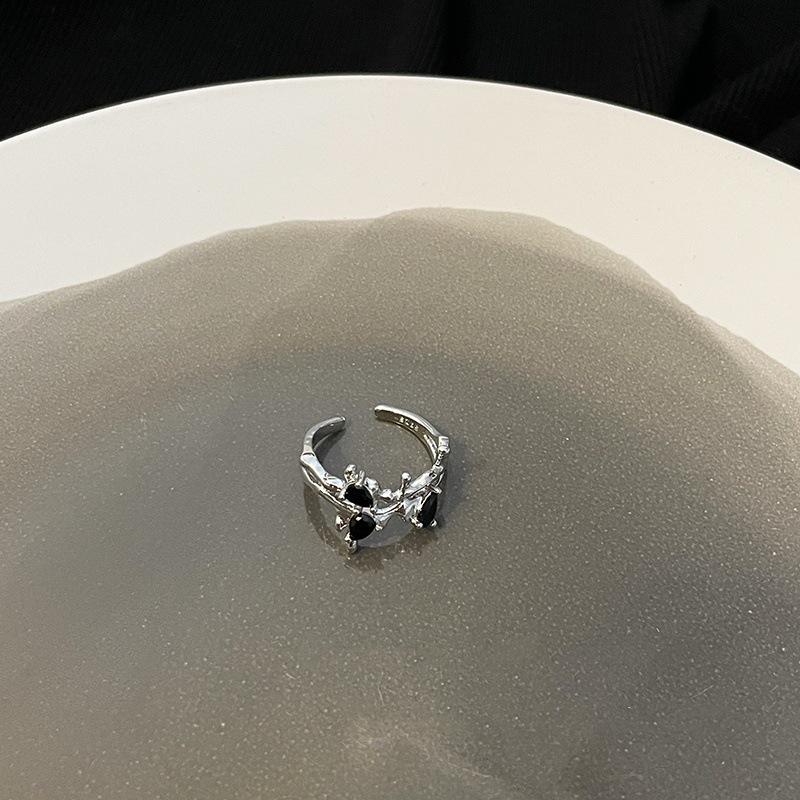 Women s Black Zircon Irregular Index Finger Ring - High-End Versatile Design