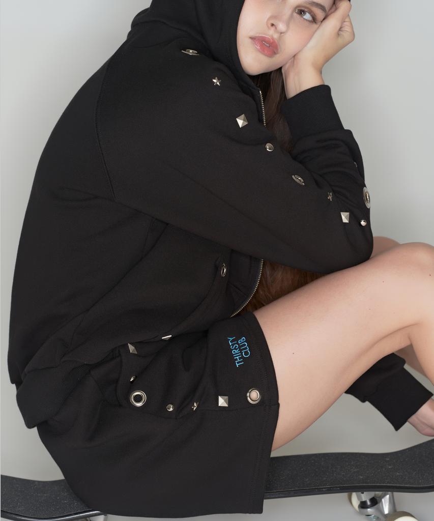 Tteolseutikeulleob Studded Set Short Pants - Black