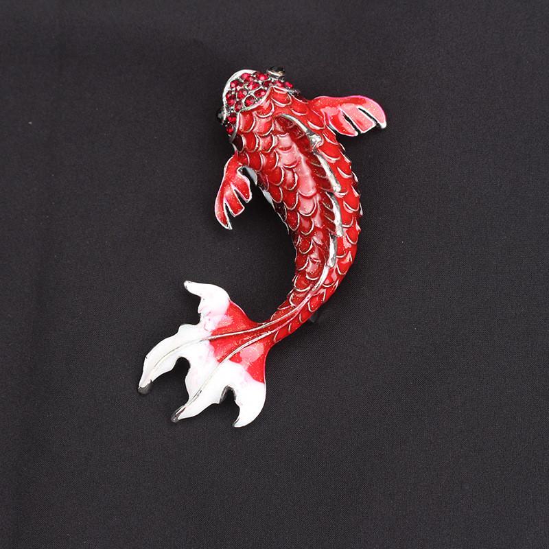 Koi Fish Brooch Pin With Electroplated Alloy For Fashionable Women And Men