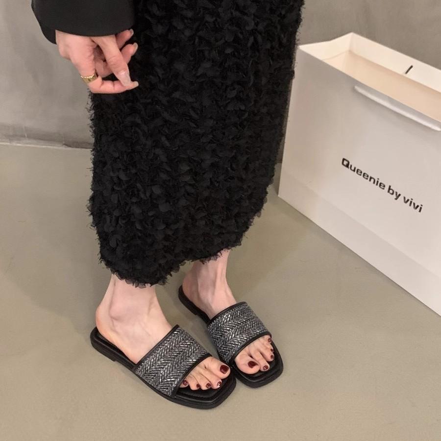 Flat-bottomed Woven French Small Cool Slippers Women's Shoes Wear 2025 New Summer Soft-soled Beach One-word Sandals