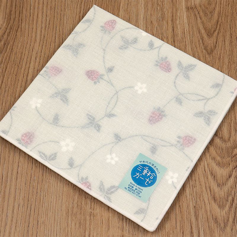 

Импортный носовой платок женский портативный из чистой хлопковой марли впитывающий пот трехслойный полностью хлопковый платок японский стиль милый клубничный носовой платок Light green background color