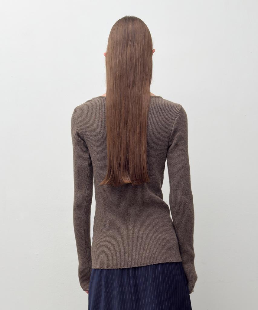 Daiaegeuneol Diagonal Button Knit (Brown)