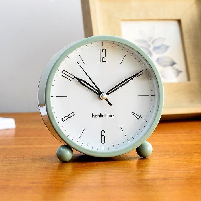 

2025 Children s Creative Mute Mini Metal Luminous Alarm Clock - Simple & Compact Bedside/Desk Clock