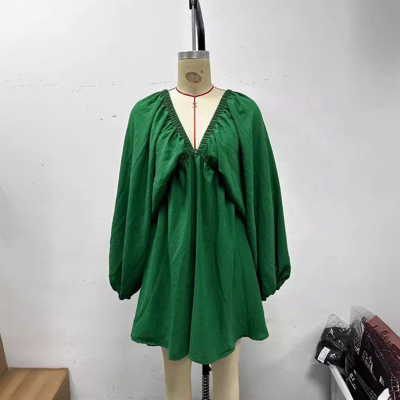 European and American Unique and Elegant New Arrival Simple Graceful Deep V-neck Sexy Long-Sleeved Bubble Sleeve Solid Color Wide Hem Dress