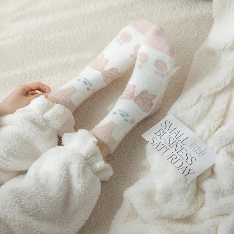 Womens Cute Fuzzy Socks Slipper Fluffier Cozy Imitation Mink Socks Thick Plush Warm Winter Home Soft Sleeping Stocking