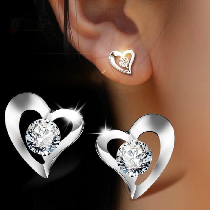 

Copper-Plated Silver Stud Earrings, Anti-Allergy for Sensitive Ears, Korean Fashion, Perfect Qixi Valentine s Day Gift for Her White Diamond Heartbeat with Ear Stopper