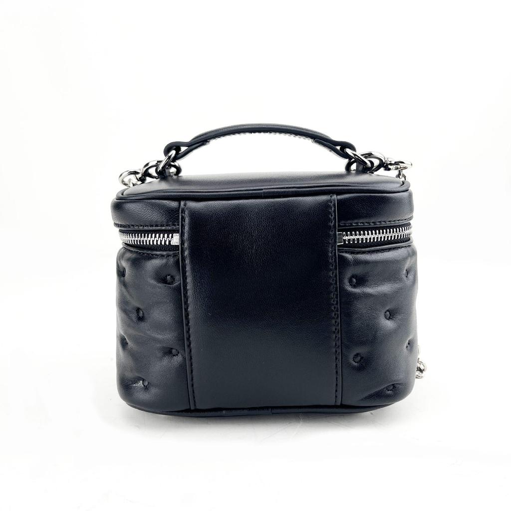 Casualowa pikowana torebka jesień/zima 2025: Modny listonoszka na łańcuszku i w stylu pudełka na kosmetyki