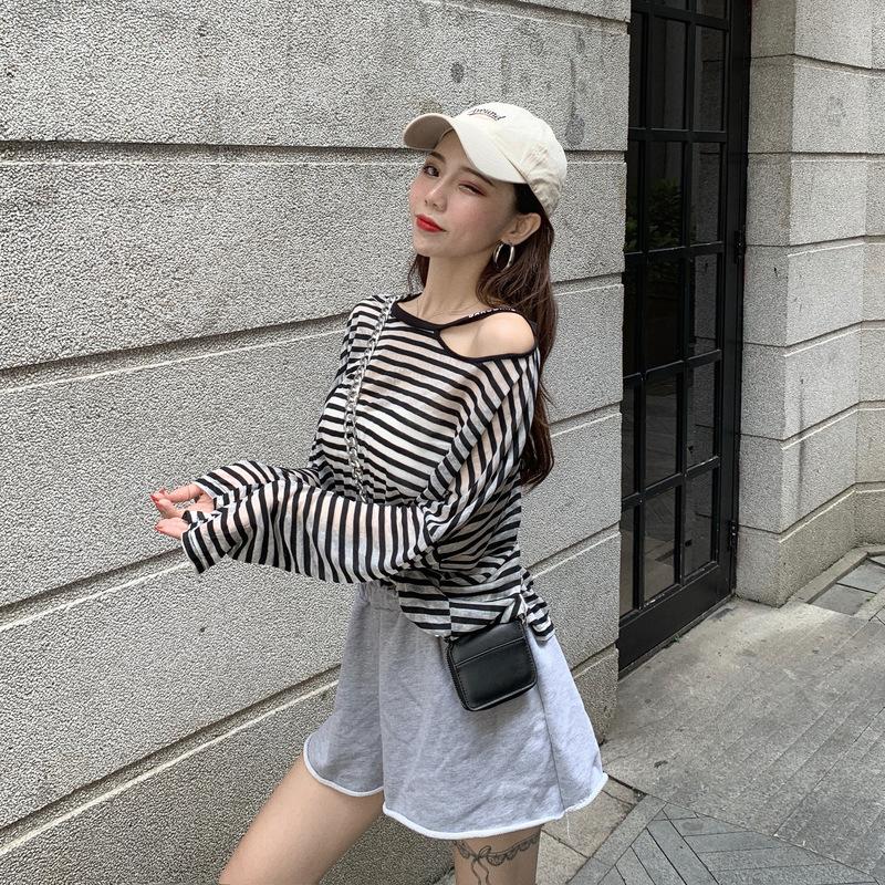 Футболка в полоску из ледяного шелка с длинными рукавами — фото 8