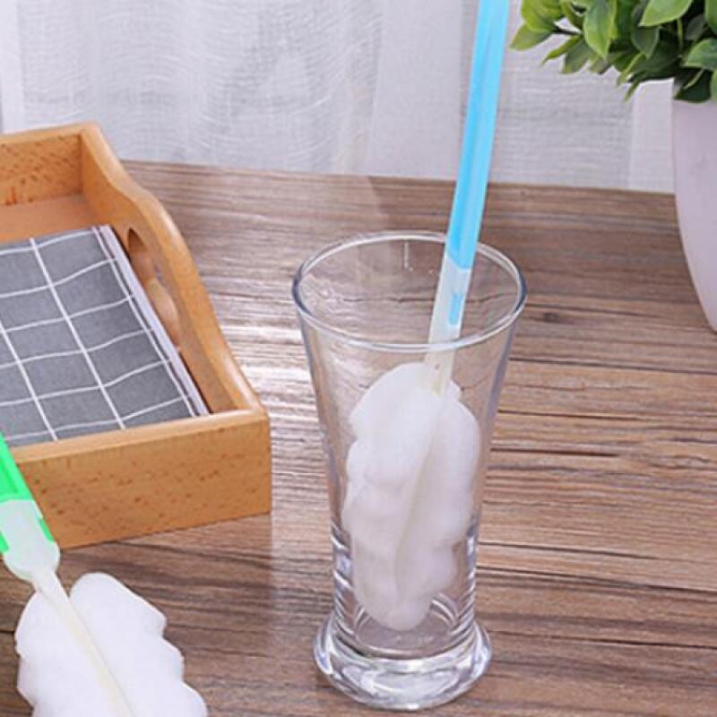 1 Minimal Detachable Cleaning Brush (random)