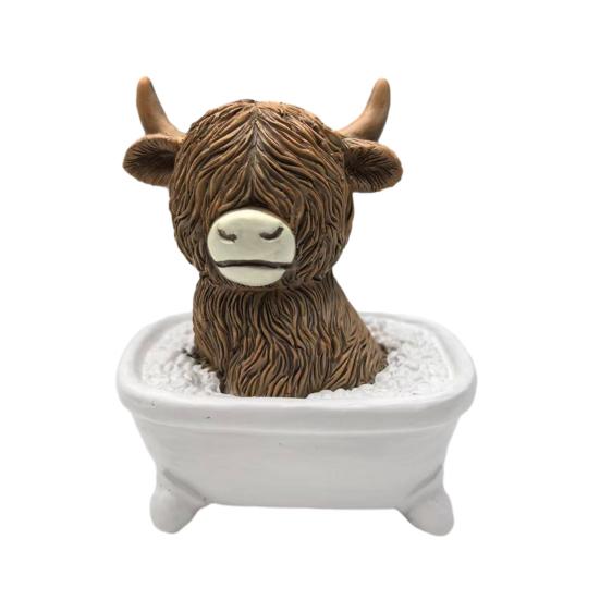 

Фігурка корови Хайлендської для ванної кімнати Смішна шотландська корова, що сидить на унітазі Статуетка Теля з смоли Купання Скульптура для дому Кухні Офісу Багаторівнева полиця Стіл B