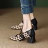 Mode skor kvinna 2024 trend Mary Jane Skor Modedesign Höga klackar Eleganta dam kilskor Spetsig tå Festklänning Pumps