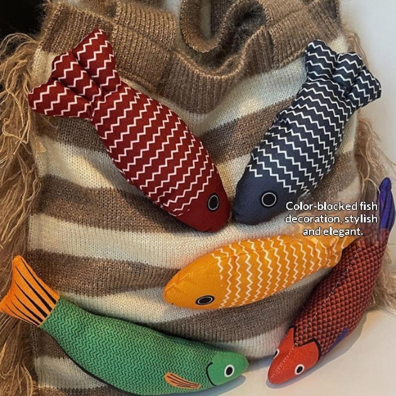 Cute Little Fish Knitted Tote Bag Summer Breathable Lightweight Versatile Commuter Shoulder Bag for Family Weekend Trips