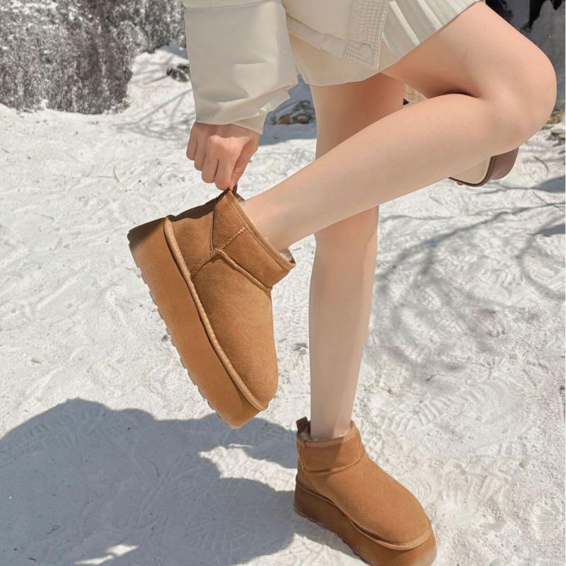 Sheepskin and fur integrated snow boots women's new rubber light foam non-slip lightweight versatile wool warm short boots