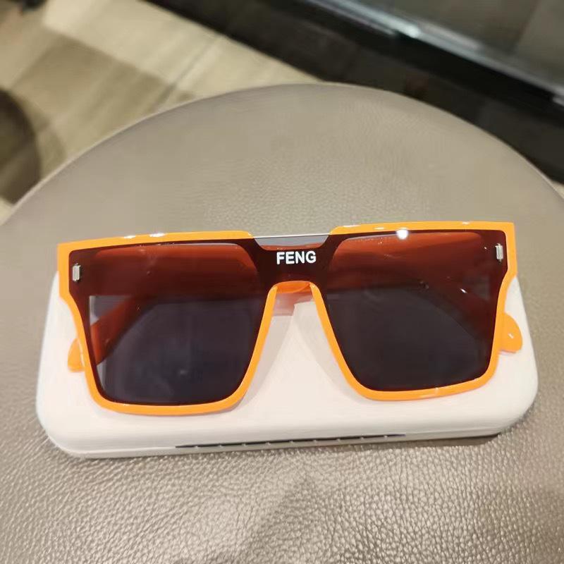 Trendy Kids' Anti-UV One-Piece Sunglasses: Fashionable Street Style Large Frame for Boys & Girls