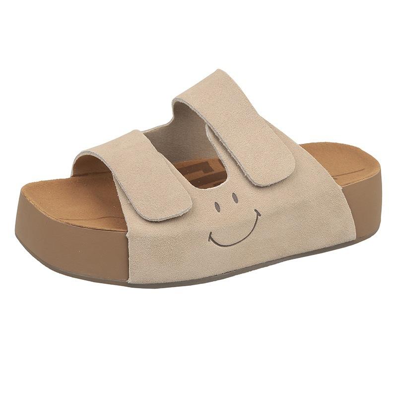 

Thick-soled slippers women s 2025 new outer wear super fire summer high-end skirt seaside beach Boken cool slippers 40