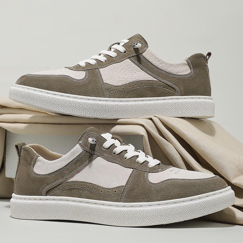 

Little white shoes 2025 new flat baseplate shoes lace-up low-top foreign trade large-size fashion sports and leisure shoes men 44