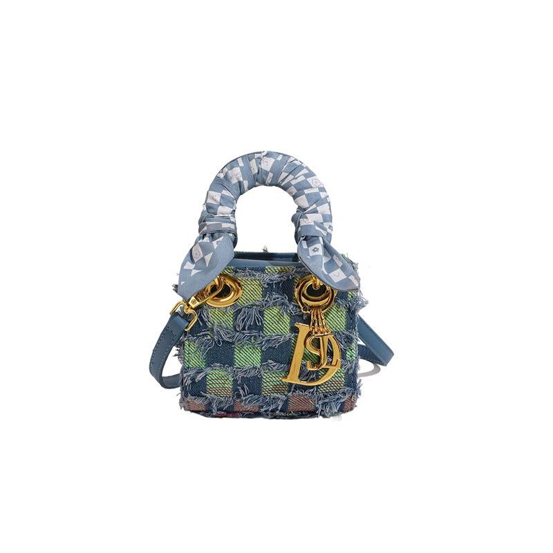 Casual niche Princess Diana bag women's fashion versatile new portable shoulder messenger bag