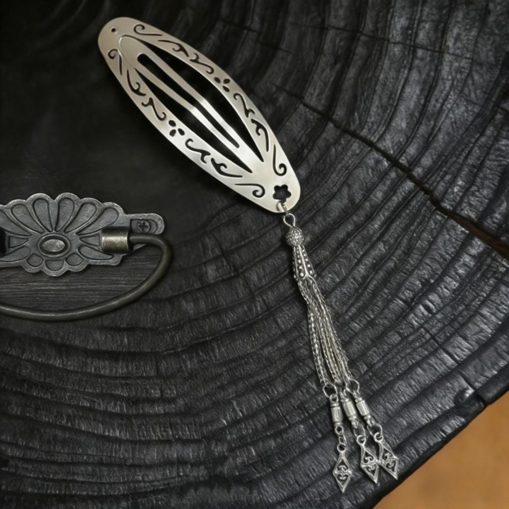 Hollowed-out Tassel Side Hairpin Vintage BB Hair Clip Patterned Bangs Clip Ethnic Long Edge Clip Women Retro Hair Accessories