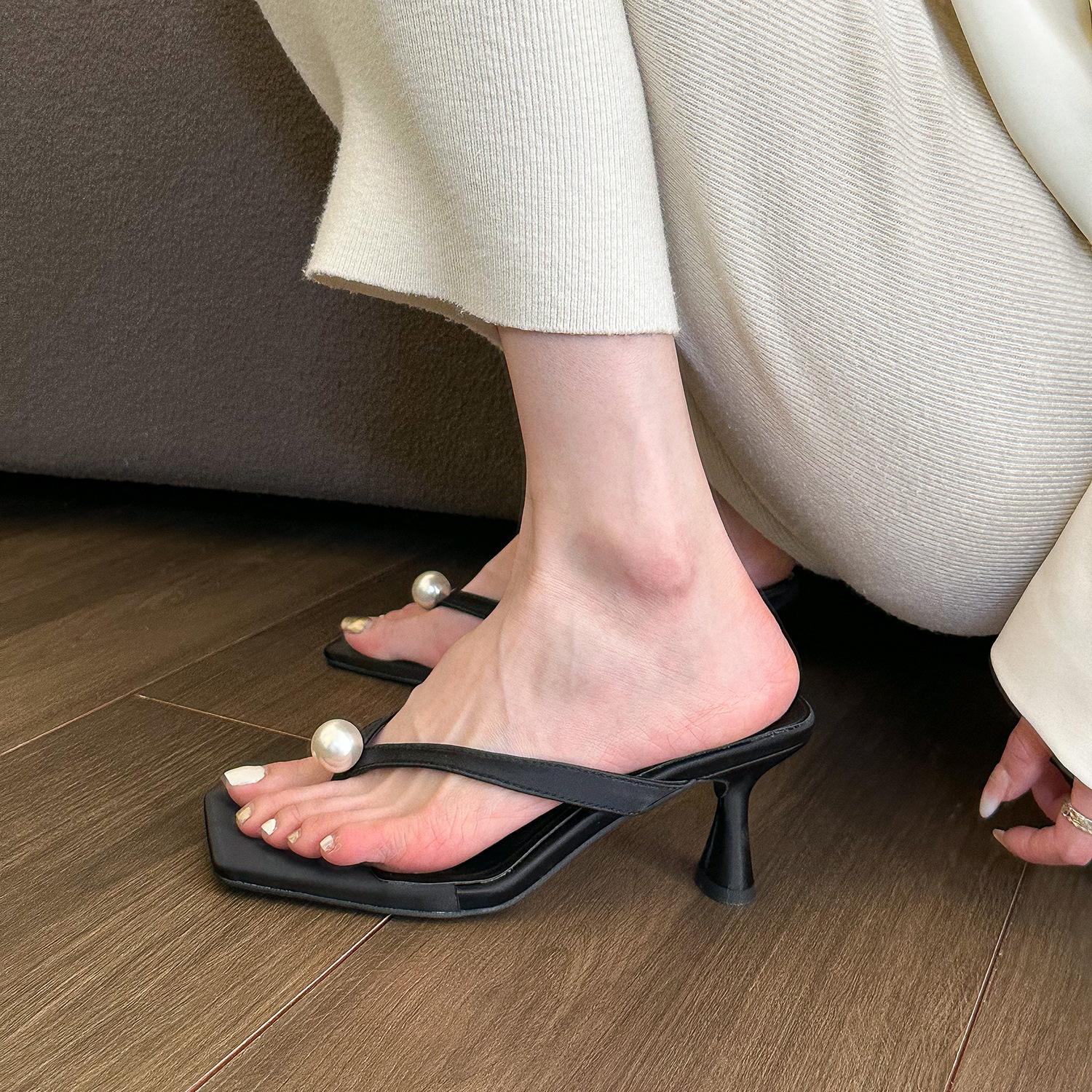 

Жемчужина! Белые шлепанцы женские летние туфли 2024 года на шпильке с высоким каблуком — модные и универсальные 39 чёрный