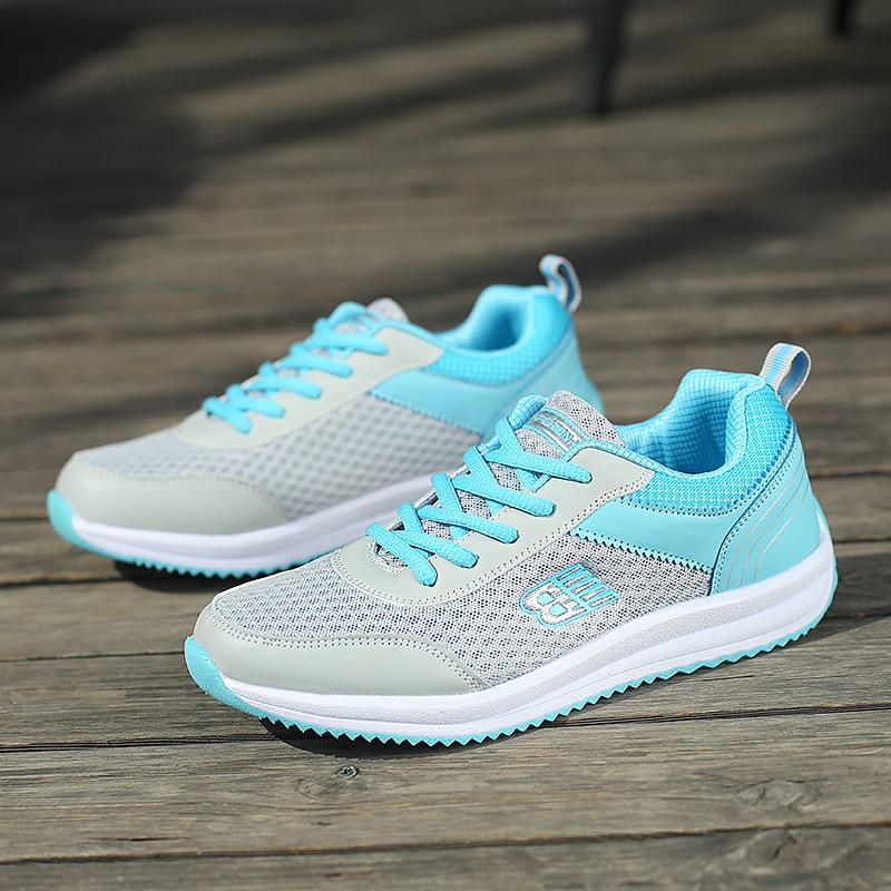 Women's shoes sports shoes season versatile light flat casual wear-resistant non-slip shoes women's non-slip travel shoes