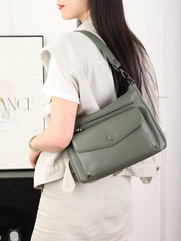 Stylish Commuter Crossbody Bag: Versatile High-End Small Square Design