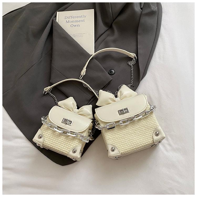 Small Square Bag Women's New Fashion Commuter Shoulder Messenger Bag