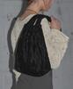 Leathery Shimmered Pleated Shoulder Bag [Black]