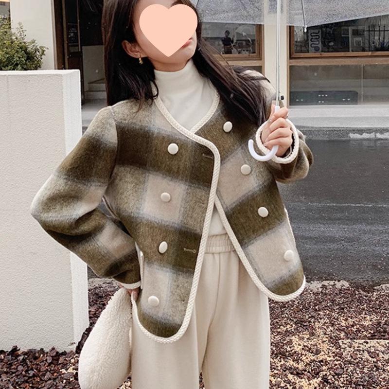 High-End Coco Style Plaid Wool Coat - Women's Short Double-Breasted Jacket, British Round Neck for Autumn & Winter 2025.