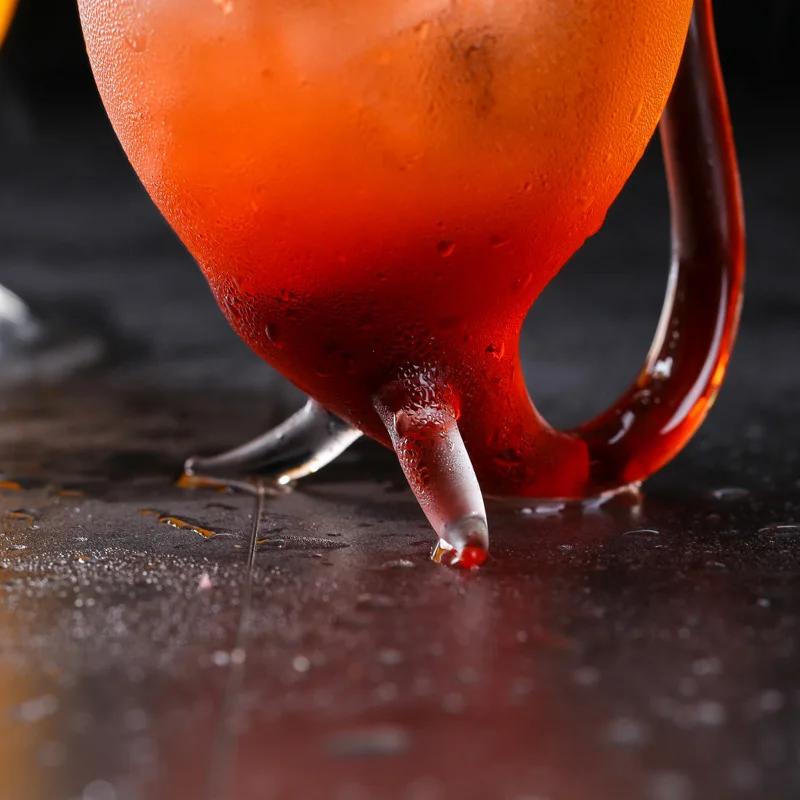 Nordisches Kreatives Cocktailglas Vampirbecher Whiskey Wein Milch Saft Glas mit Strohhalm für Heimparty Bar Club Eichhörnchenbecher