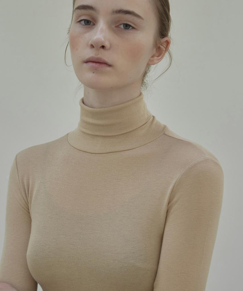 Nigaennikol [Essential] Soft Turtleneck Knit_Beige