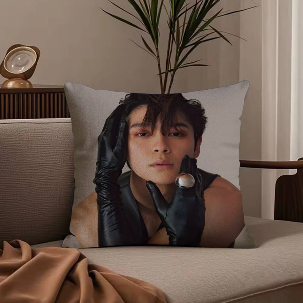 Japanese actor G-Gordon Maeda Pillow Case Anti-dustmite Pillowcase Invisible zipper silky short plush Sofa cushion cover