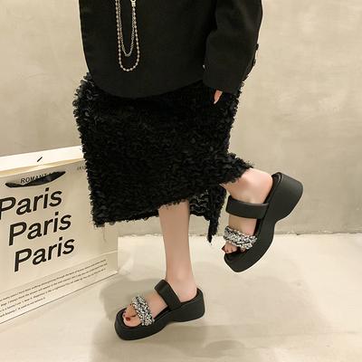 Premium Sense Silver Rhinestone Cool Slippers Women's 2025 Summer New Thick Bottom Heightening Square Head Versatile One-word Sandals Batch
