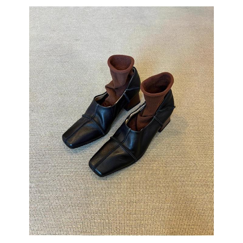 Nische vielseitige Ein-Pedal Tiefmaul kleine Lederschuhe Damen 2025 neu Retro-Stil eckige Spitze schlicht dicker Absatz weiche Lederschuhe