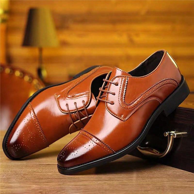 New Men's Pointed Black White Mixed Lace Up Casual Dress Homecoming Brogues Shoes Designers Male Formal Oxfords Wedding Footwear
