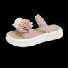 Flower Platform Slippers Women's Wear 2025 New Summer Versatile Women's Flat Bottom Non-slip Student Fashion Beach Sandals