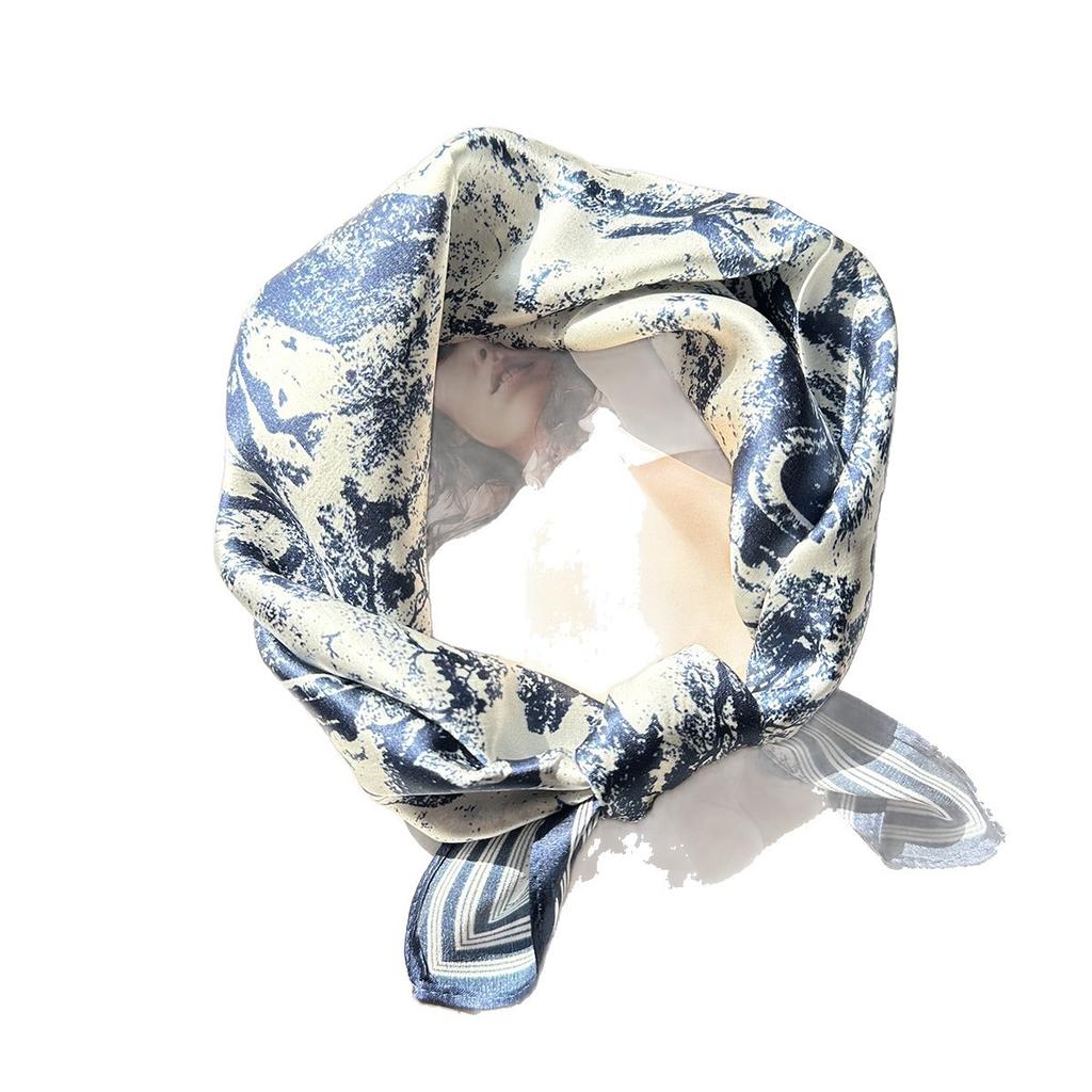 Animal jungle temperament silk silk scarf women's 111 mulberry silk 11cm small square scarf autumn and winter neck protection scarf small scarf