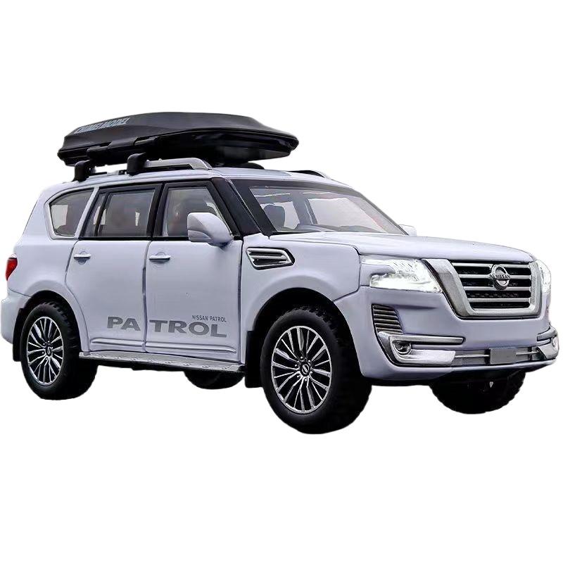 

1/32 Nissan Patrol SUV Модель автомобиля из литого металла Игрушечные внедорожники Модель Моделирование Коллекция Звук и Свет Подарок для детей белый