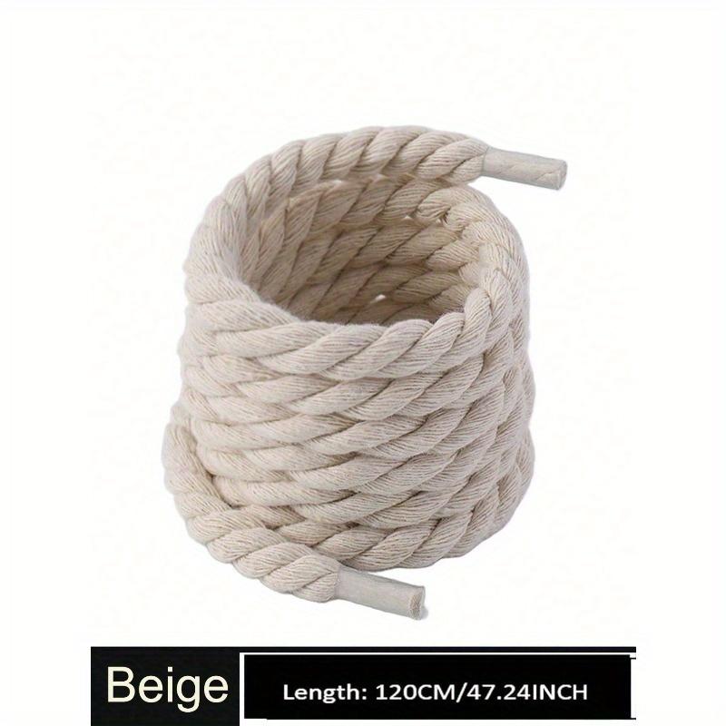 1 par skolisser med en bredde på 8 millimeter. Dette er håndvevde trestrenget tau med livlige farger og en fortykket design.