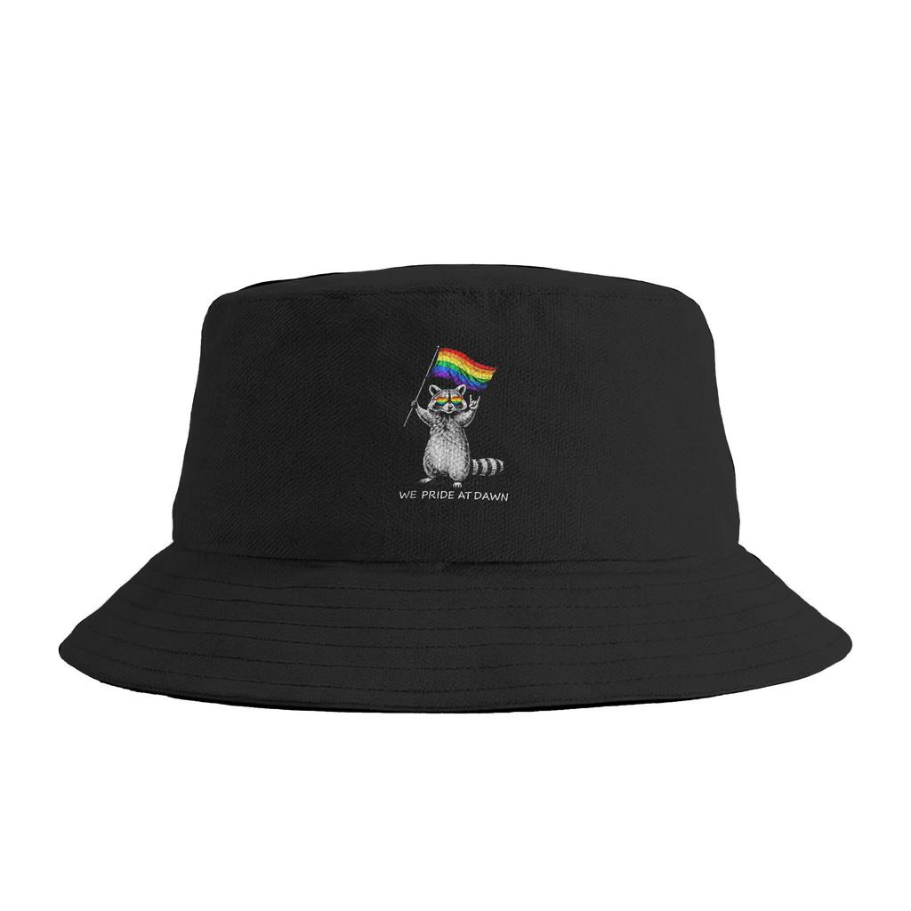 Wir Stolz Bei Sonnenaufgang Niedlicher LGBTQ Waschbär Pride Flagge Pride Monat Eimerhut Harajuku Fischer Unisex Kappen Für Unisex Frauen Koreanische Visier Hüte