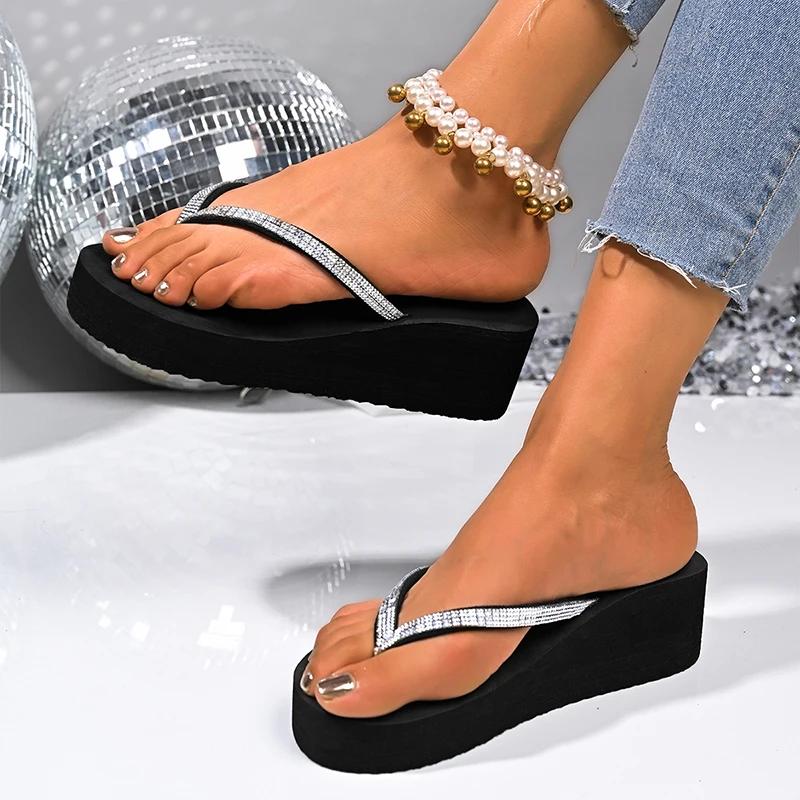 Fashion Plus Size Fashion Wedge Flip Flops for Women Crystal Clip Toe Platform Slippers Woman Summer Thick Sole Non Slip Beach Sandals