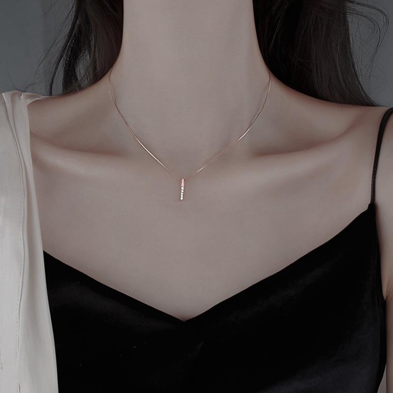 Geometric Diamond Zircon Clavicle Necklace: Elegant Women's Style