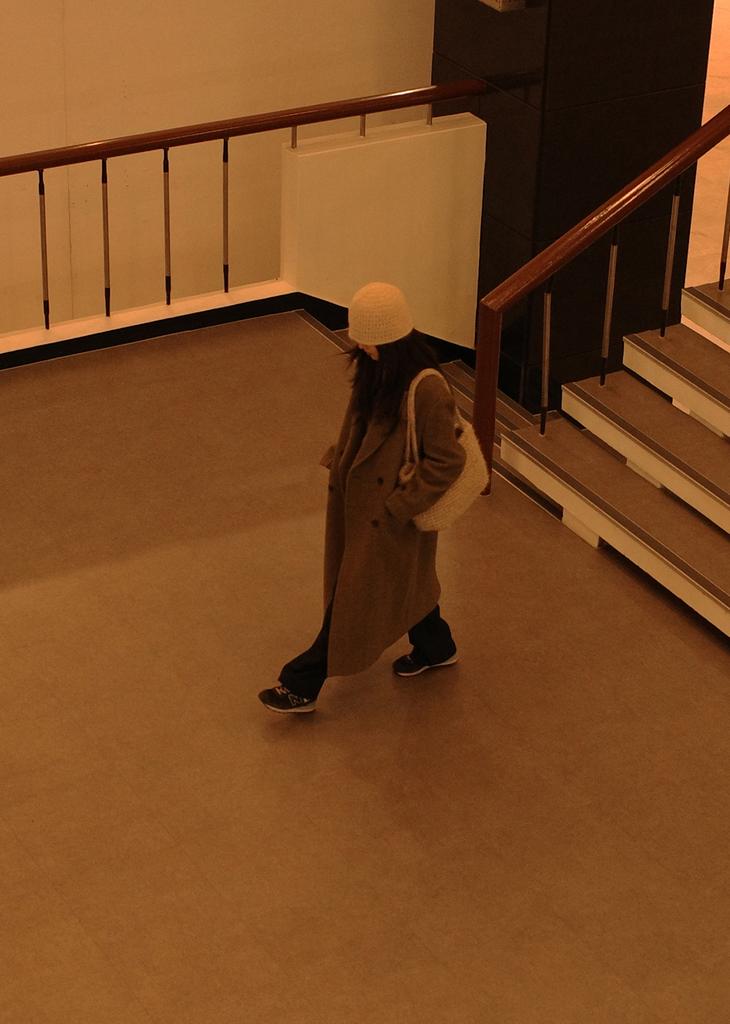 Andobaihaendeu Hiver Hat Ivory