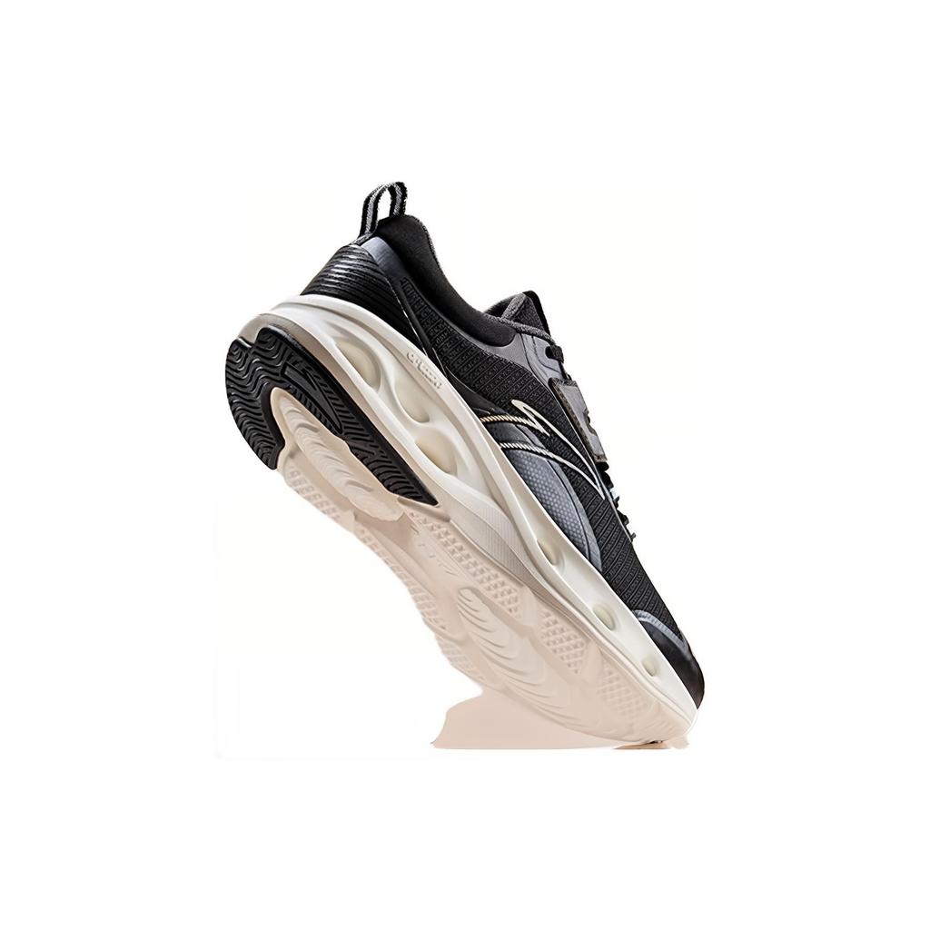 (WMNS) ANTA Running Shoes 'Black White' Women's 922345575-4