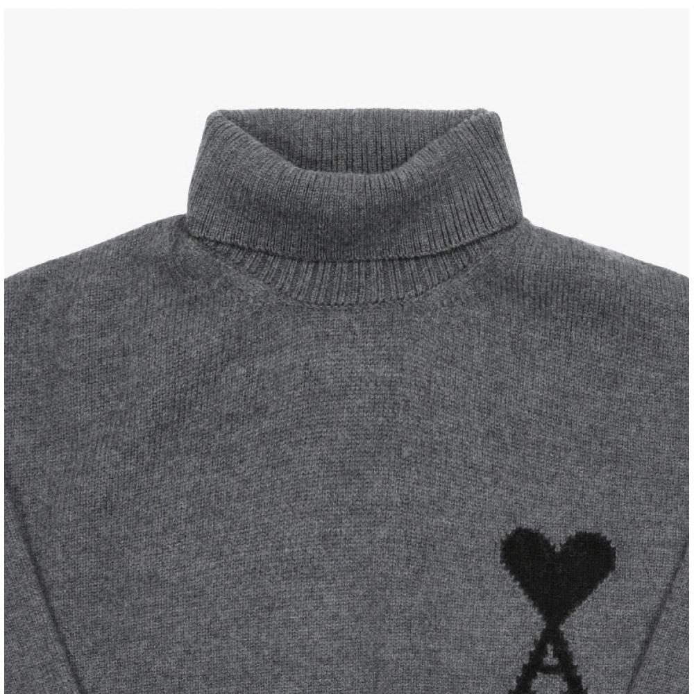 Ami Big Heart Logo Intarsia Turtleneck Knit  Model  Uks839 018 0504 