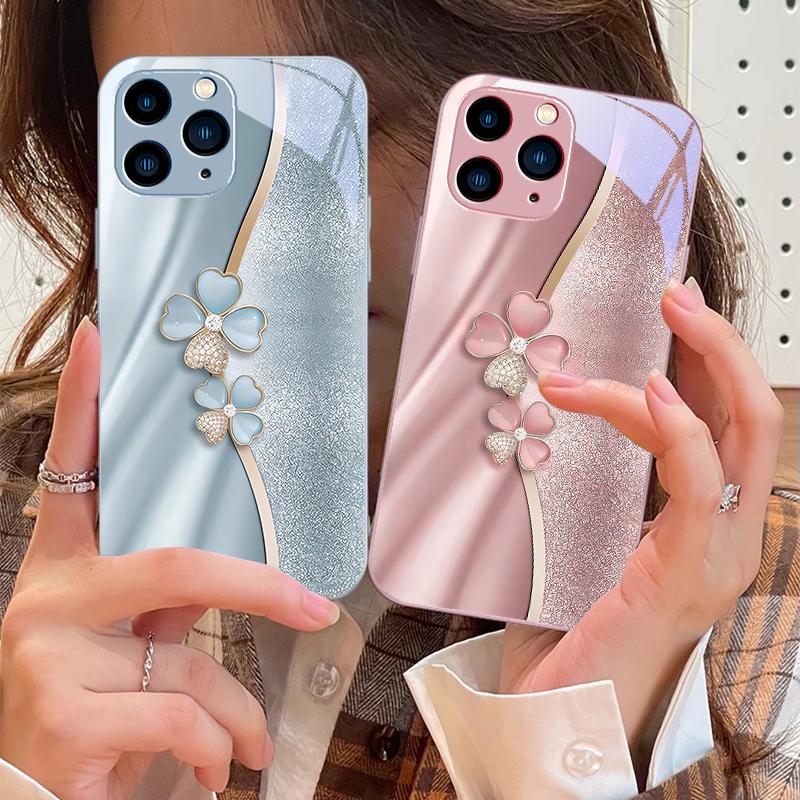 Luxuriöses vierblättriges Kleeblatt für iPhone 16 Pro Max 15 Pro 14 13 12 Mini 11 XS Max XR 7 8 Plus SE 2022 Handyhülle aus gehärtetem Glas