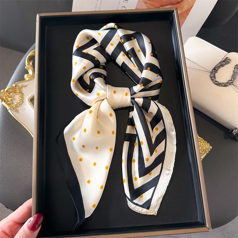Women's 70cm Leopard Print Silk Scarf - Versatile Square Scarf for Professional and Casual Wear