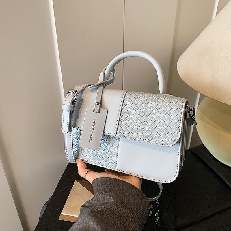 Handheld Small Bag Women's New Fashion Versatile Commuter Shoulder Messenger Bag Small Square Bag