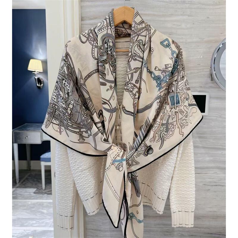 NINA SOLOR World Soft Lambswool Large Square Scarf