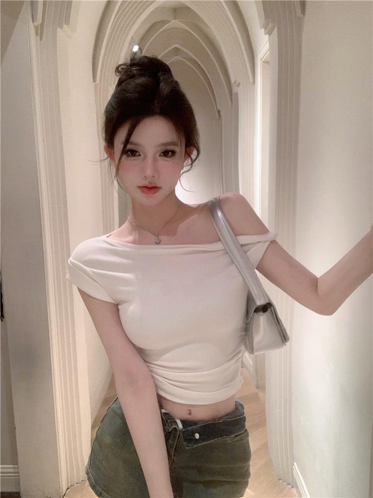 Summer s new slim-fitting and thin sexy hottie top irregular slanted shoulder wrinkled design short-sleeved T-shirt women S