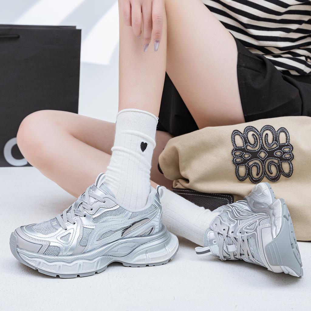 Polished and Old Sports Shoes 2025 Spring New Gray Heightening Trend Platform Dad Shoes Simple Casual Shoes Women